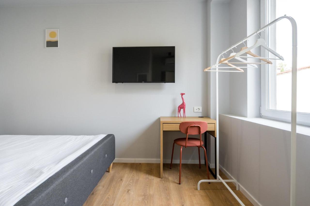 Cute Central Apartments In Villa Бухарест Экстерьер фото
